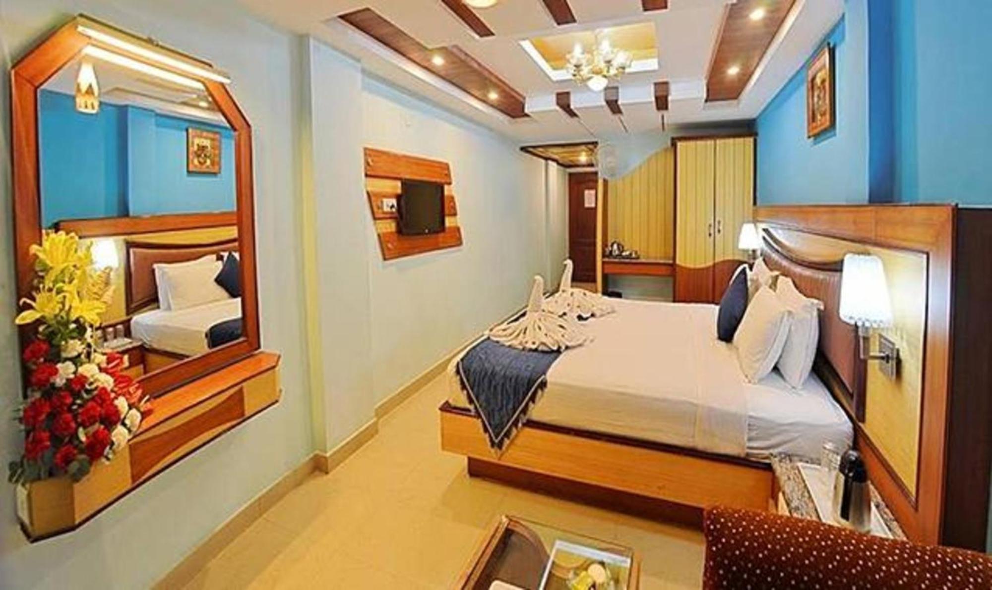 Hotel Ponmariresidency Udagamandalam Exterior foto