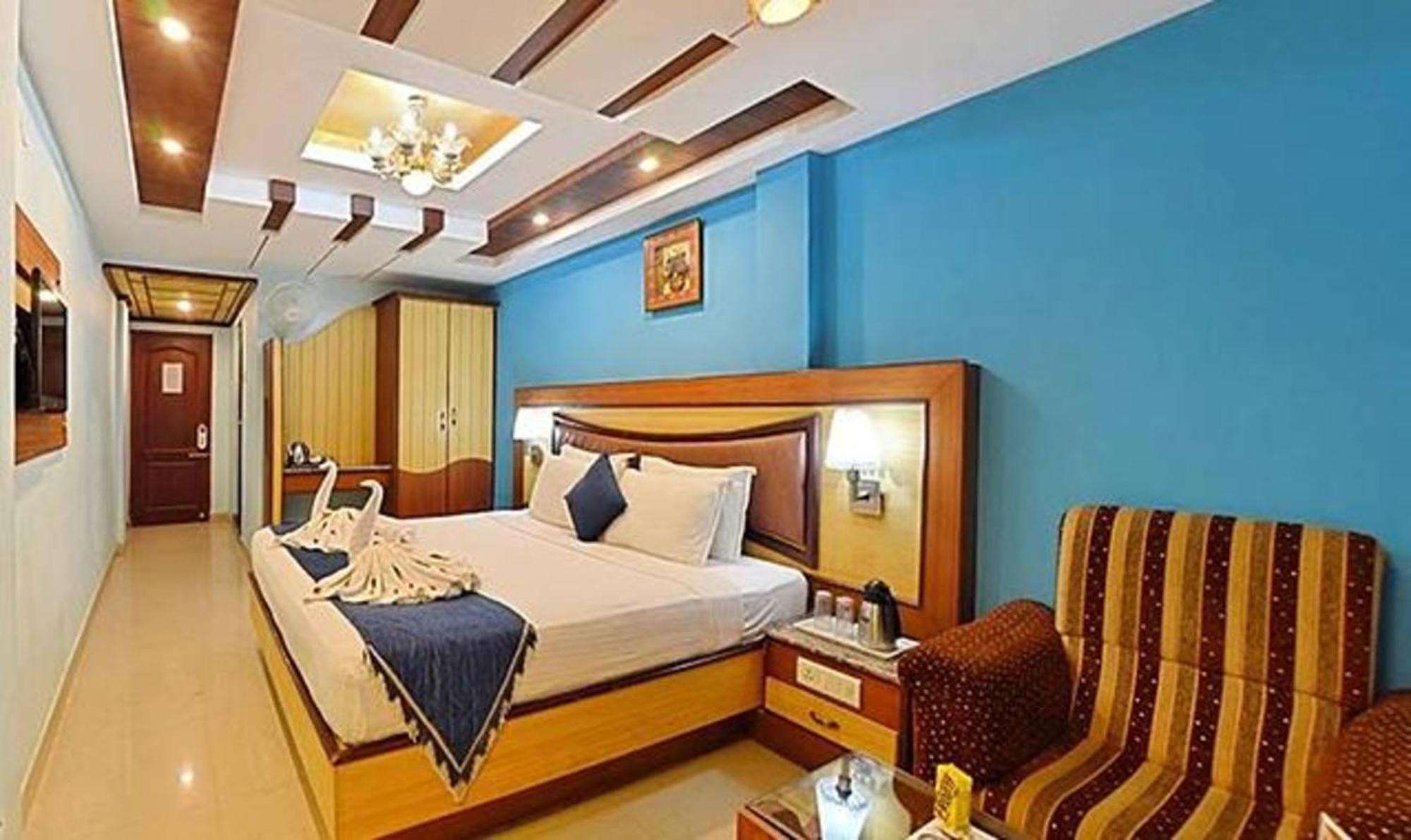 Hotel Ponmariresidency Udagamandalam Exterior foto