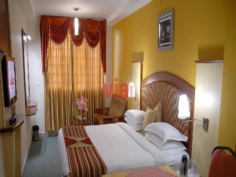 Hotel Ponmariresidency Udagamandalam Exterior foto